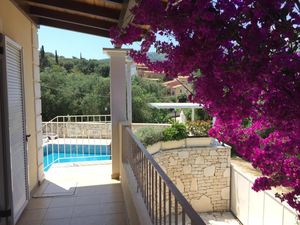 Villa Petrino - Central Flat Location Within Kassiopi. Sleeps 8 ภายนอก รูปภาพ